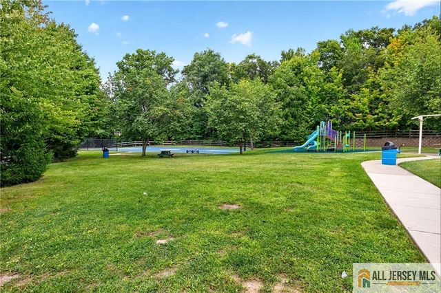 422 Ansley Court, Morganville, NJ 07751