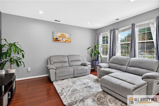 422 Ansley Court, Morganville, NJ 07751