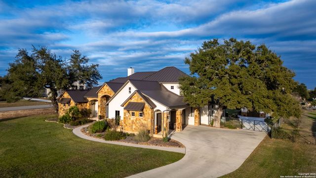 1190 Sapling Spring, New Braunfels, TX 78132