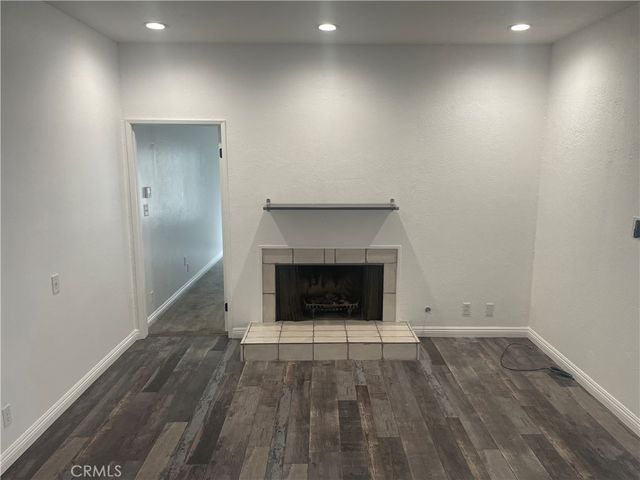 121 S Wilson 103, Pasadena, CA 91106