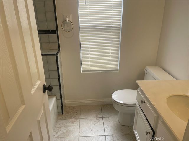 121 S Wilson 103, Pasadena, CA 91106