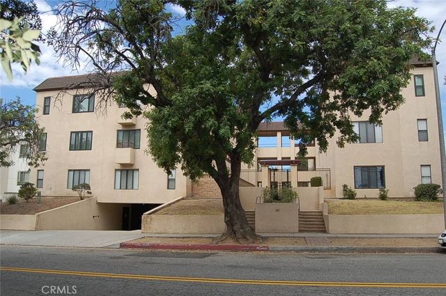 121 S Wilson 103, Pasadena, CA 91106