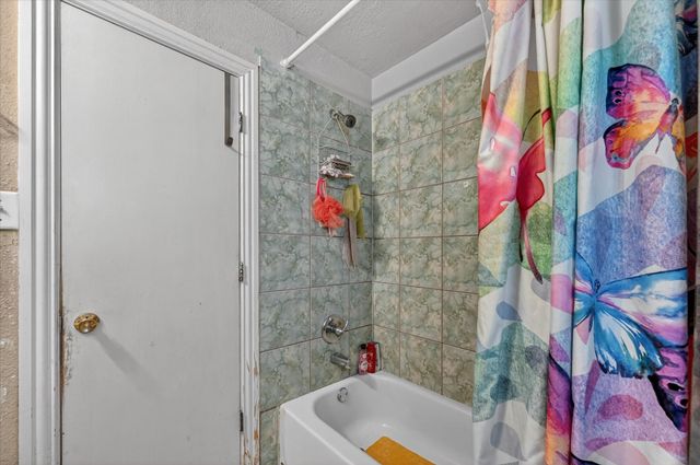 1403 Beacon Hill Drive, Irving, TX 75061