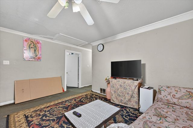 1403 Beacon Hill Drive, Irving, TX 75061