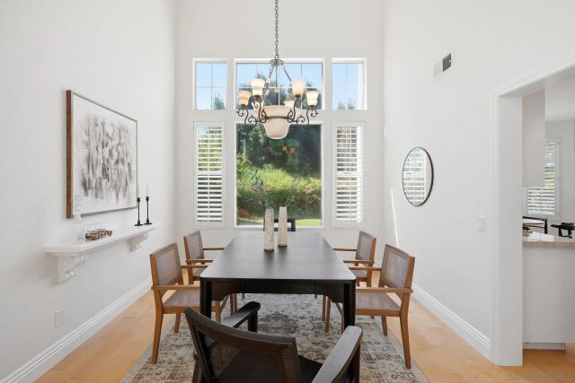 2283 Hilton Head Rd, Chula Vista, CA 91915