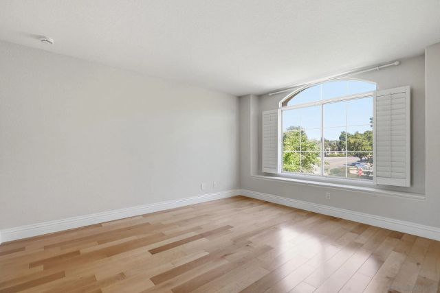 2283 Hilton Head Rd, Chula Vista, CA 91915