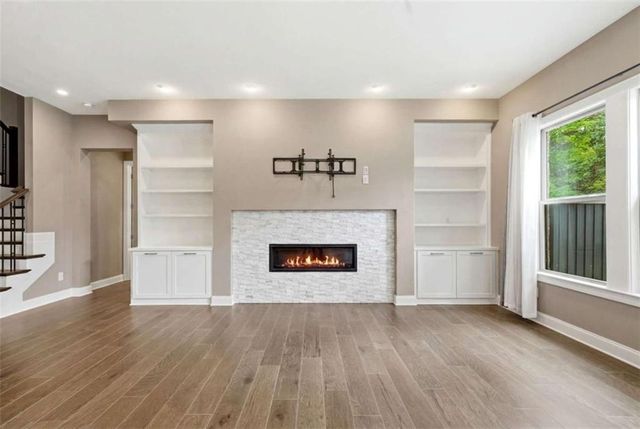 4020 Claiborne Farm Road, Suwanee, GA 30024