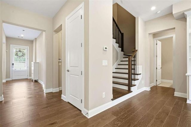 4020 Claiborne Farm Road, Suwanee, GA 30024
