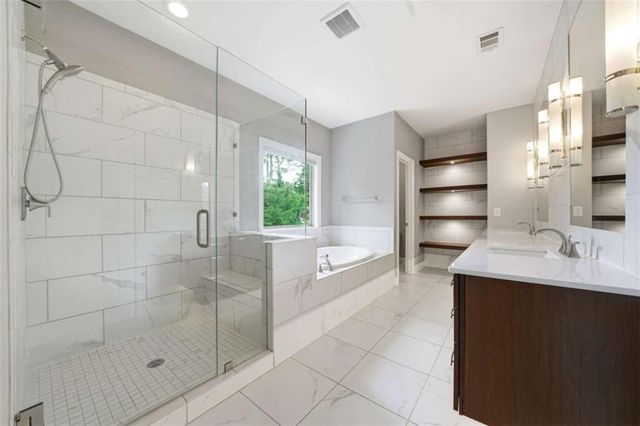 4020 Claiborne Farm Road, Suwanee, GA 30024