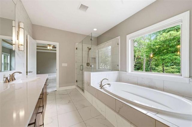 4020 Claiborne Farm Road, Suwanee, GA 30024