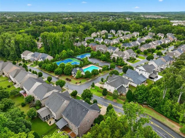 4020 Claiborne Farm Road, Suwanee, GA 30024