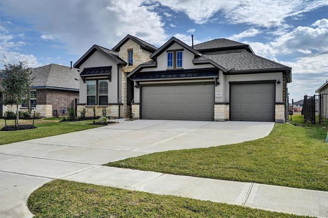 2512 Seneca Lake Dr, Texas City, TX 77568