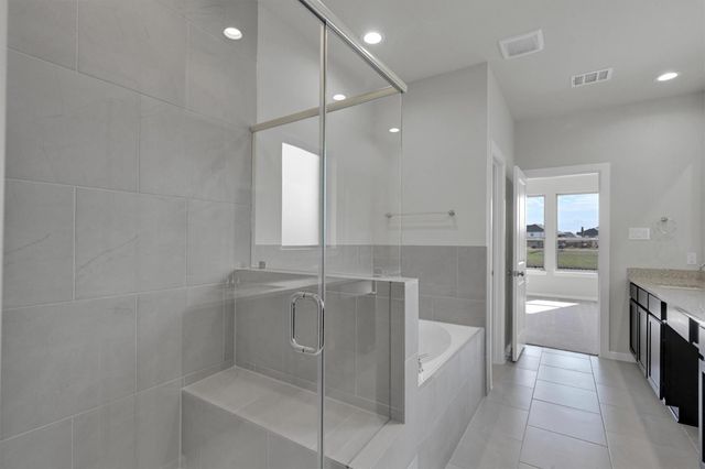 2512 Seneca Lake Dr, Texas City, TX 77568