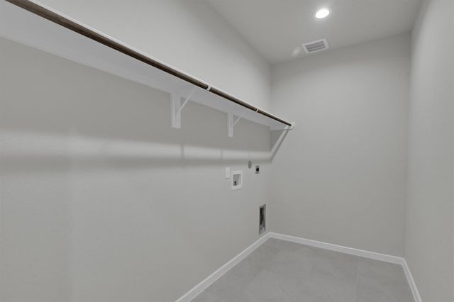 2512 Seneca Lake Dr, Texas City, TX 77568