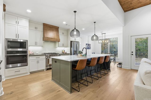 14510 Stonebrook Lane, Maumelle, AR 72113