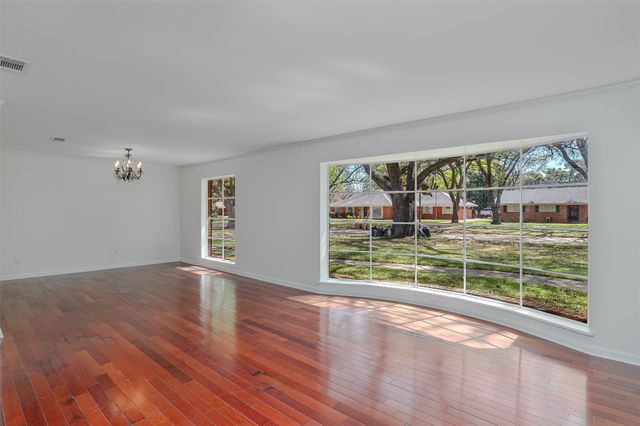 2309 Arlington Place, Bossier City, LA 71111