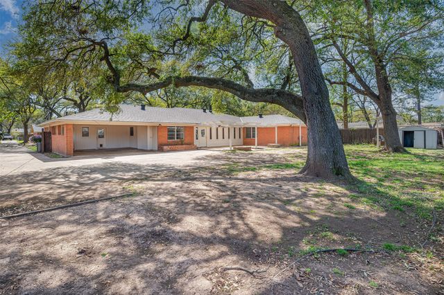 2309 Arlington Place, Bossier City, LA 71111