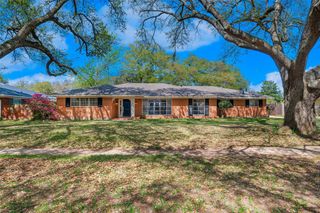 2309 Arlington Place, Bossier City, LA 71111