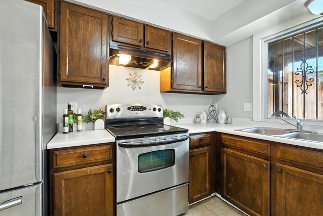 157 CALLE ARROYO SECO NW, Albuquerque, NM 87120