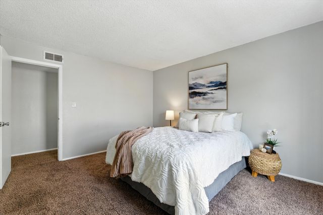 157 CALLE ARROYO SECO NW, Albuquerque, NM 87120