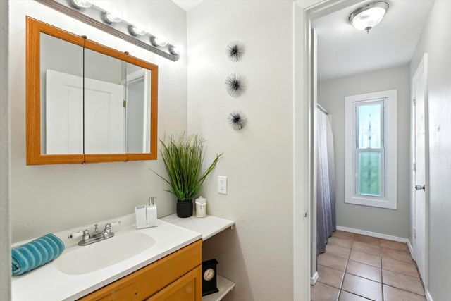 157 CALLE ARROYO SECO NW, Albuquerque, NM 87120