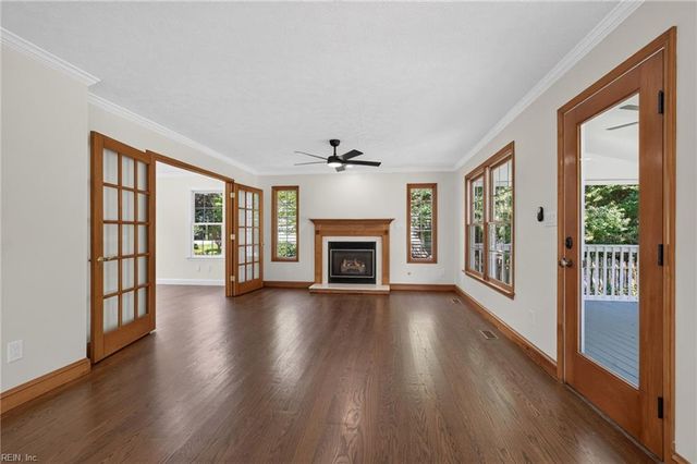 204 Halles RN, Yorktown, VA 23693