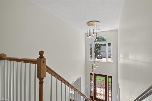 204 Halles RN, Yorktown, VA 23693