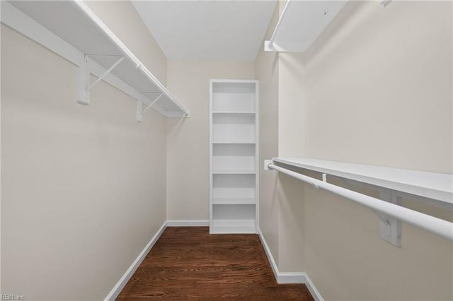 204 Halles RN, Yorktown, VA 23693