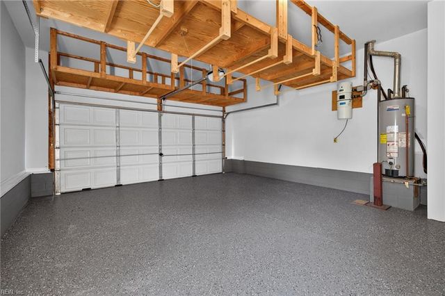 204 Halles RN, Yorktown, VA 23693