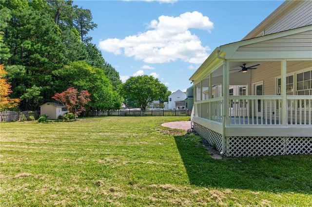 204 Halles RN, Yorktown, VA 23693