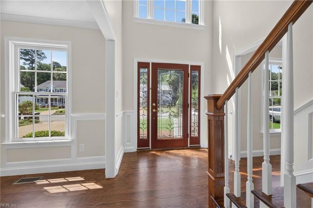 204 Halles RN, Yorktown, VA 23693