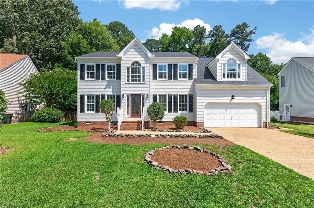 204 Halles RN, Yorktown, VA 23693