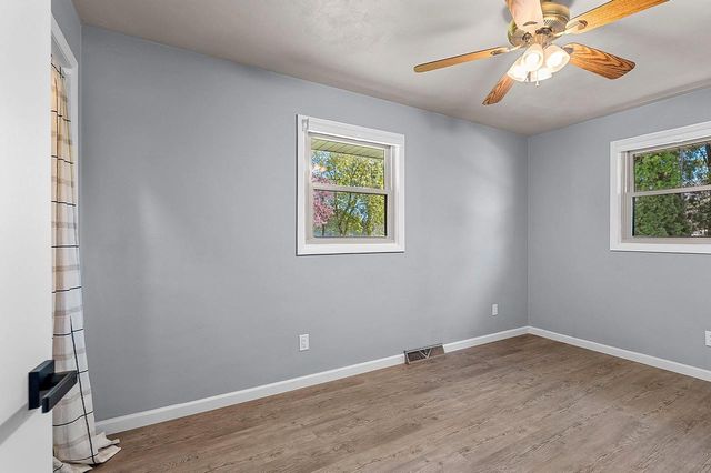 1094 MELROSE STREET, Neenah, WI 54956