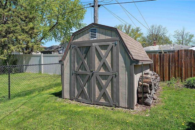1094 MELROSE STREET, Neenah, WI 54956