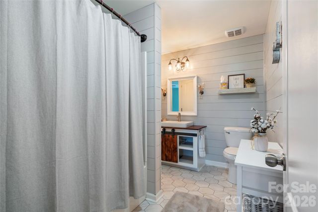 1521 Deer Meadows Drive, Waxhaw, NC 28173