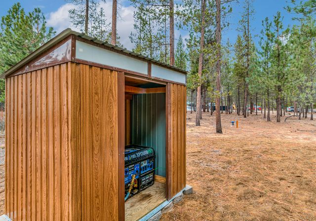 15461 Federal Road, La Pine, OR 97739