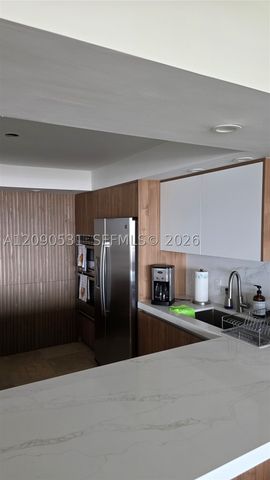 3 Grove Isle Dr C1003, Miami, FL 33133