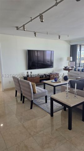 3 Grove Isle Dr C1003, Miami, FL 33133