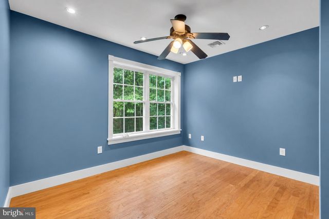 104 SPRUCE CIR N, Barnegat, NJ 08005