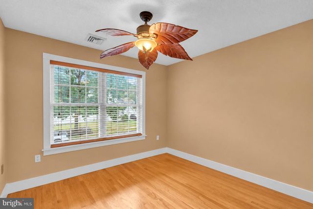 104 SPRUCE CIR N, Barnegat, NJ 08005