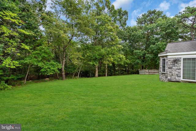104 SPRUCE CIR N, Barnegat, NJ 08005