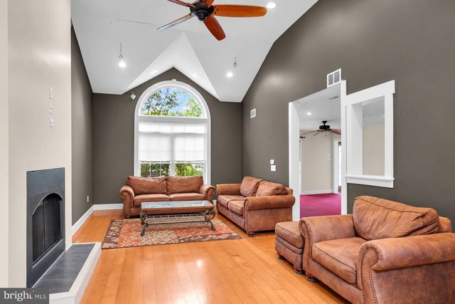 104 SPRUCE CIR N, Barnegat, NJ 08005