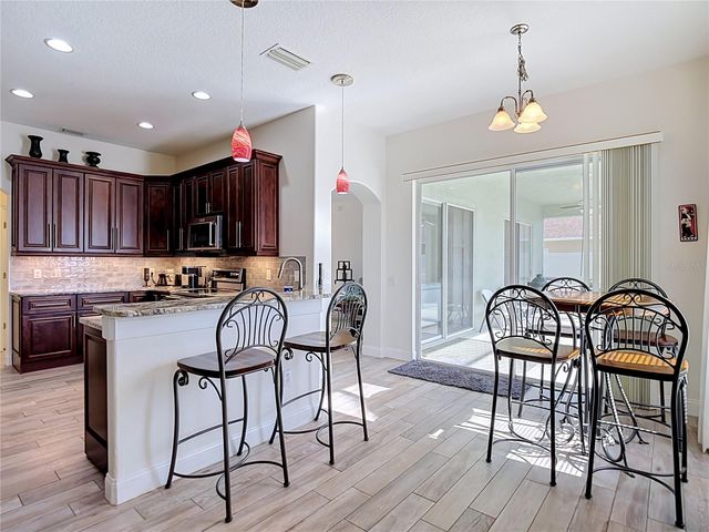 24807 BLAZING TRAIL WAY, Land O Lakes, FL 34639