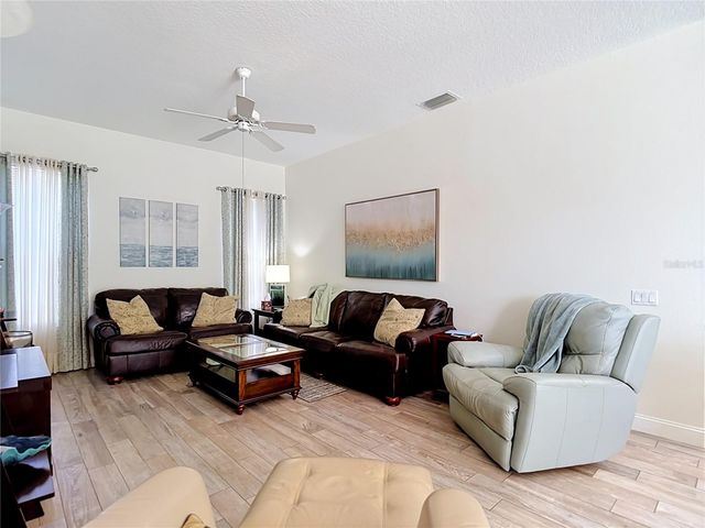 24807 BLAZING TRAIL WAY, Land O Lakes, FL 34639
