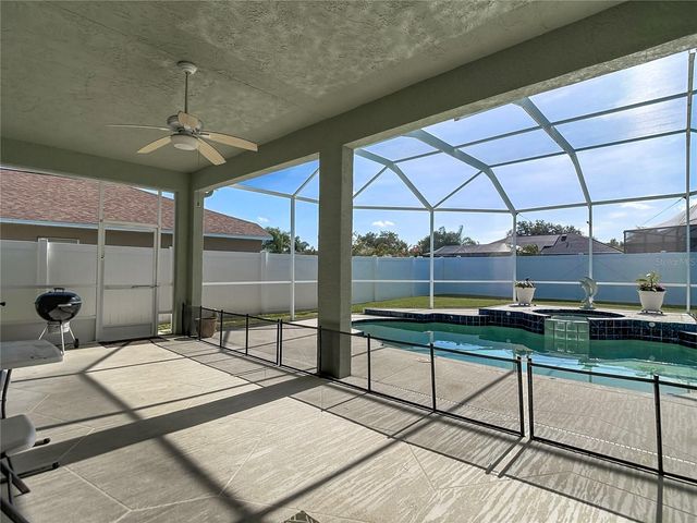24807 BLAZING TRAIL WAY, Land O Lakes, FL 34639