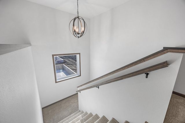 1021 61st Avenue W, West Fargo, ND 58047