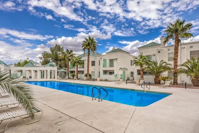 7100 PIRATES COVE Road 1045, Las Vegas, NV 89145