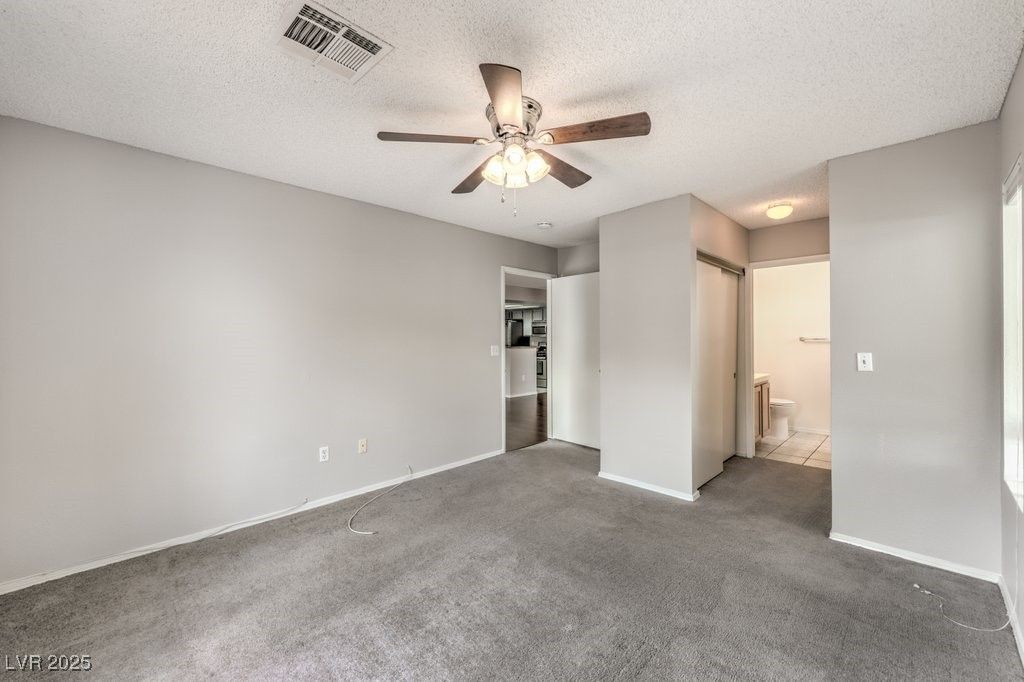 Image 14 of property listing at 7100 PIRATES COVE Road 1045, Las Vegas, NV 89145