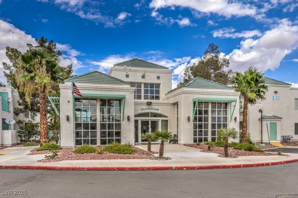 Image 20 of property listing at 7100 PIRATES COVE Road 1045, Las Vegas, NV 89145