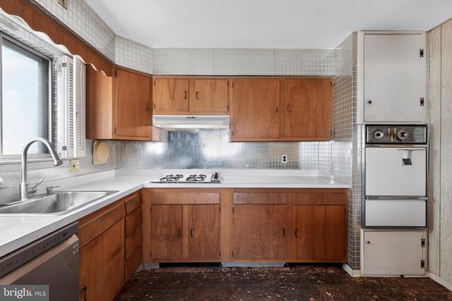 807 YORKTOWN ST, Lansdale, PA 19446